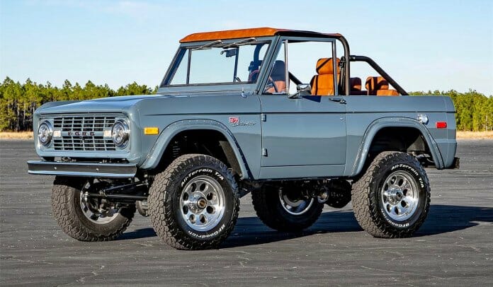 download 67 Ford Bronco Outer Door Skin Left workshop manual