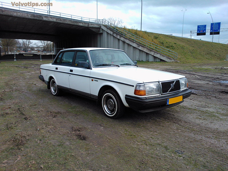 download 86 Volvo 240 workshop manual