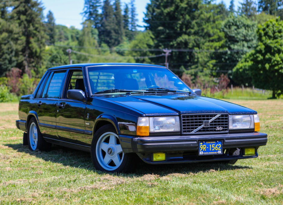 download 88 Volvo 740 workshop manual