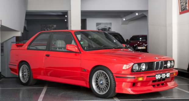 download BMW 3 E30 workshop manual