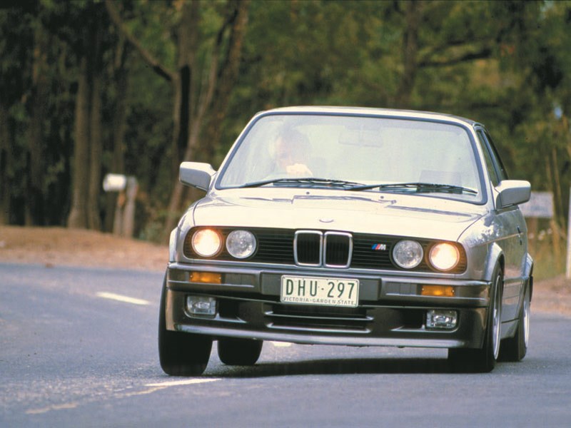 download BMW 3 E30 workshop manual