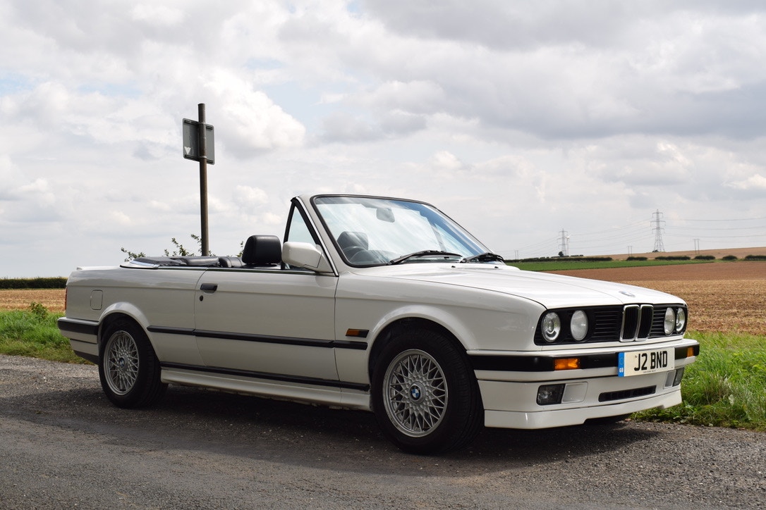 download BMW 325I E30 able workshop manual