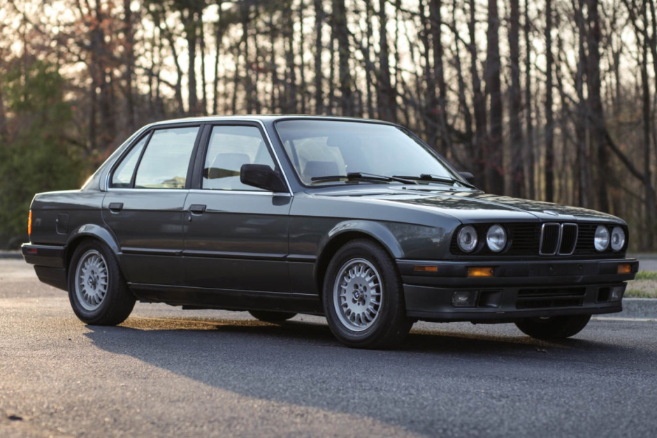 download BMW 325I E30 able workshop manual