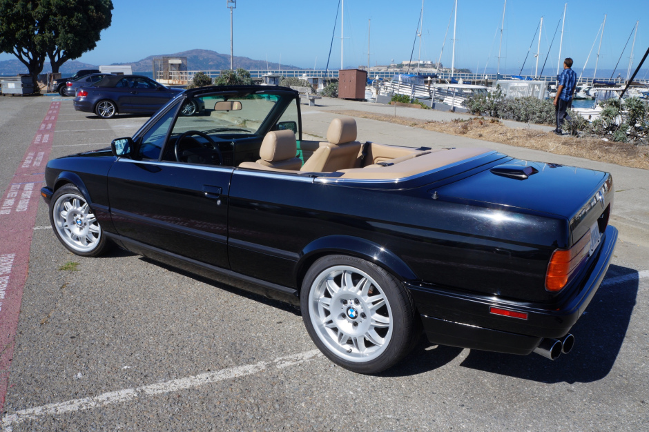 download BMW 325i Convertable workshop manual