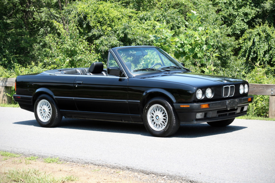 download BMW 325i Convertible ETM workshop manual