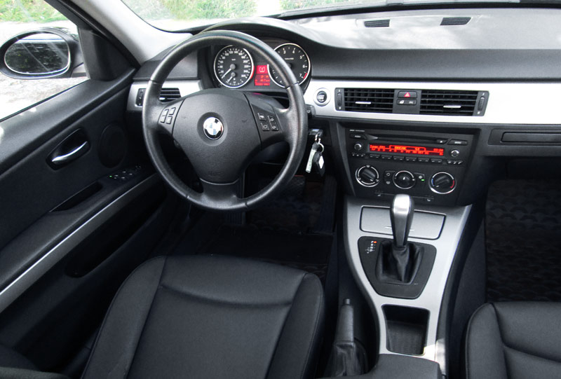download BMW 325i Sedan workshop manual