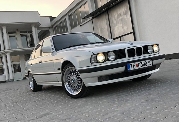 download BMW 5 E34 520i workshop manual