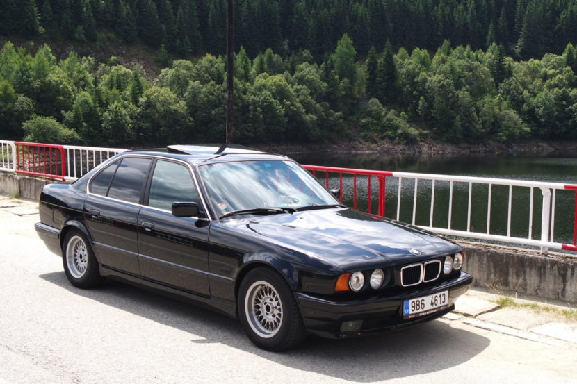 download BMW 5 E34 520i workshop manual