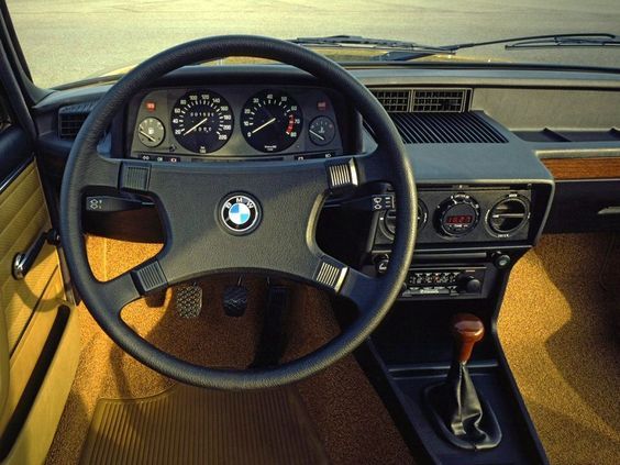 download BMW 5 Series E12 workshop manual