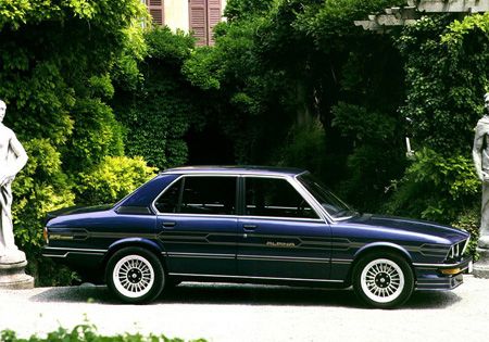 download BMW 5 Series E12 workshop manual