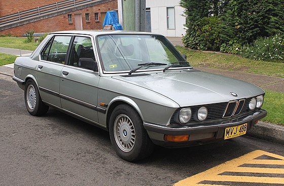 download BMW 5 Series E28 525i workshop manual