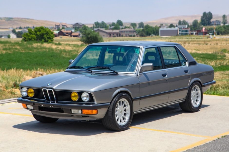 download BMW 5 Series E28 528i workshop manual