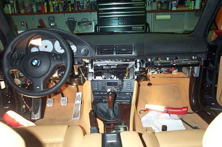 download BMW 525 525i workshop manual