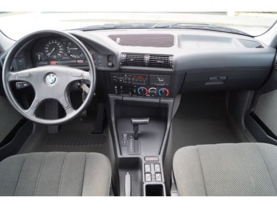 download BMW 525 525i workshop manual