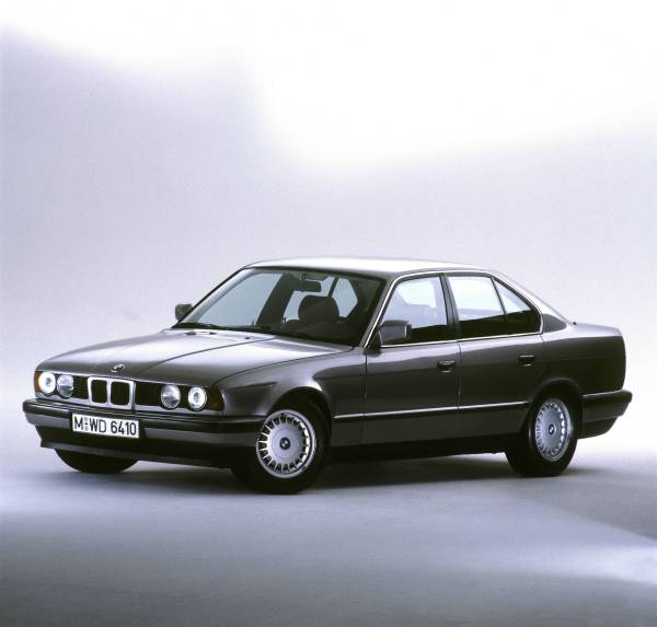 download BMW 525i 535i M5 E34 able workshop manual