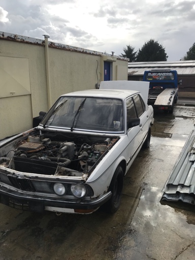 download BMW 525i E28 workshop manual