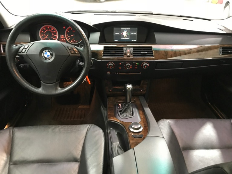 download BMW 525ix workshop manual