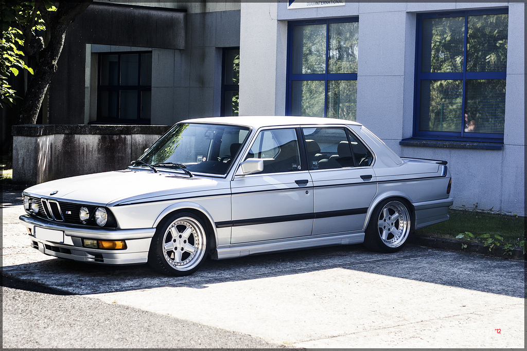 download BMW 535i M535i workshop manual