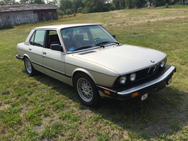 download BMW 535i workshop manual