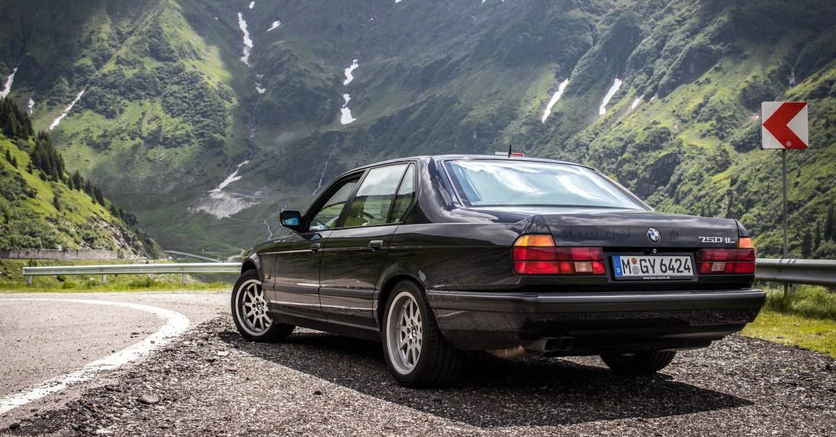 download BMW 750IL able workshop manual