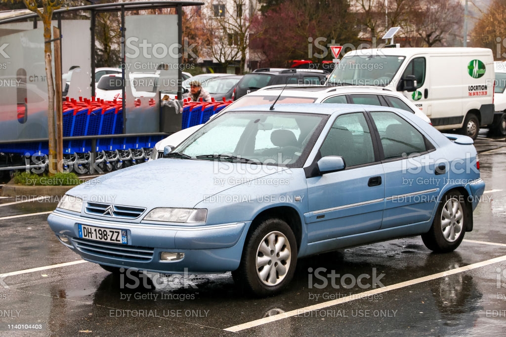 download CITROEN XANTIA able workshop manual