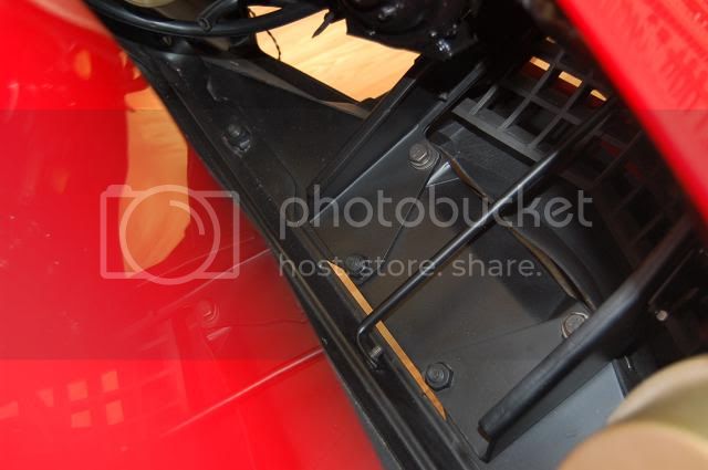 download Corvette Bumper Bracket Center Lower Frame To Bumper Left workshop manual