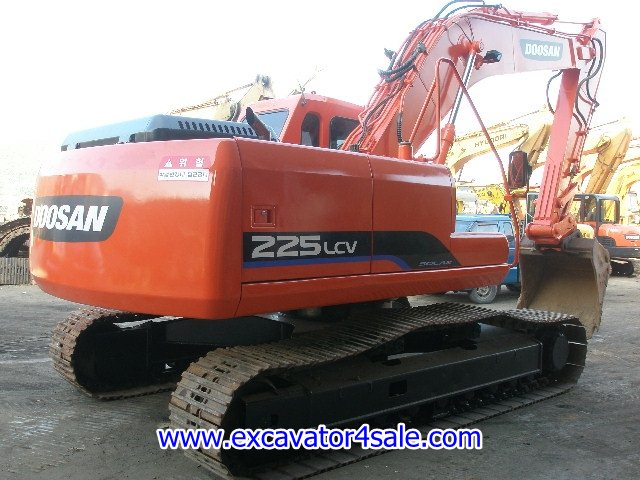 download DAEWOO SOLAR S220LC V TRACKED Excavator able workshop manual