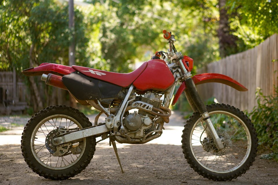 download HONDA XR400 Motorcycle able workshop manual