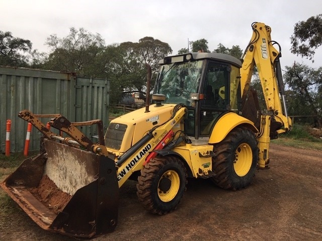 download Hol<img src=http://www.theworkshopmanualstore.com/simple999/images/Holland%20B110%20B115%20Backhoe%20Loader%20able%20x/4.youfixthis_traktor_screen_2_c.jpg width=674 height=833 alt = 