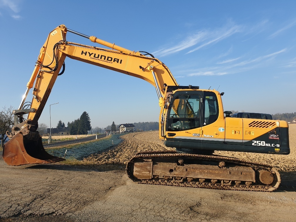 download Hyundai R250LC 7 Crawler Excavator able workshop manual