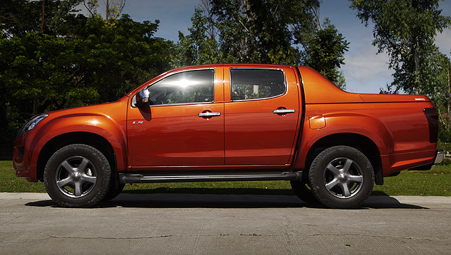 download Isuzu D MAX workshop manual