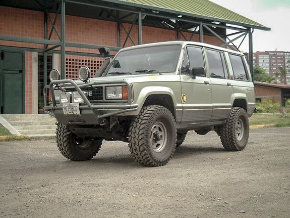 download Isuzu Trooper UBS workshop manual