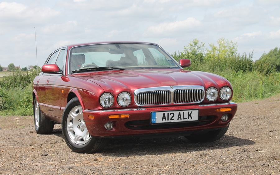 download Jaguar XJ X308 able workshop manual