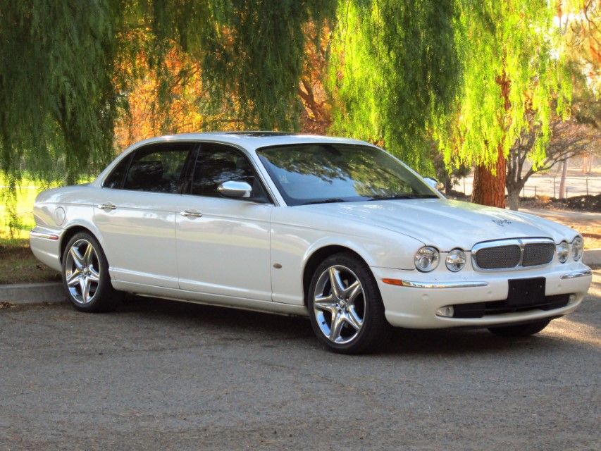 download Jaguar XJ workshop manual