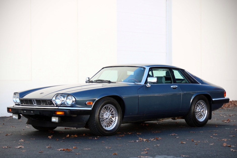 download Jaguar XJS able workshop manual