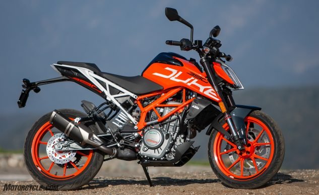 download KTM Duke 125 200 390 Motorcycle [ INFORMATIVE ]  973 able workshop manual