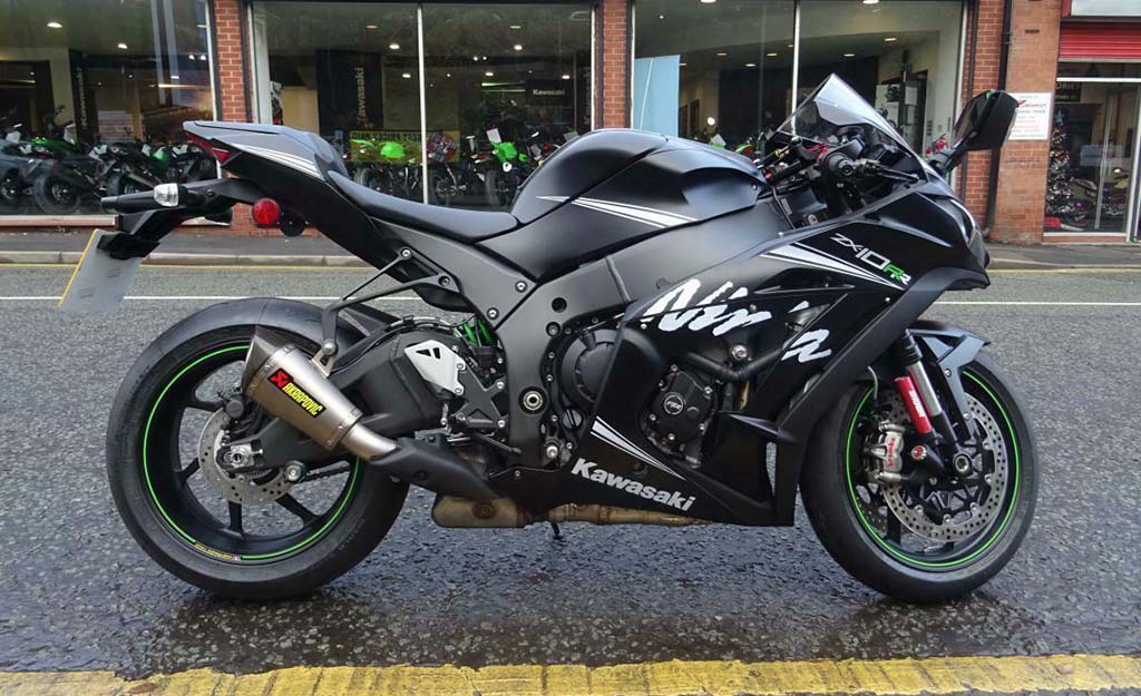 download Kawasaki GPX750R Zx750 F1 Motorcycle in able workshop manual