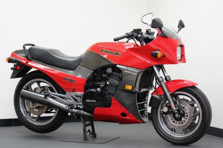 download Kawasaki GPZ900R Motorcycle In Free Preview able workshop manual