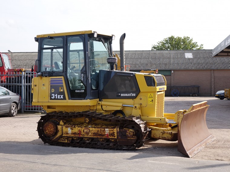 download Komatsu D31EX 21 D31PX 21 Bulldozer able workshop manual