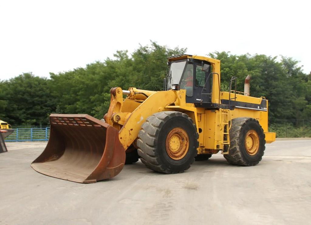 download Komatsu WA600 1 WA600 1LE Wheel Loader able workshop manual