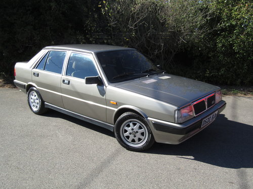 download Lancia Delta Prisma 4WD workshop manual