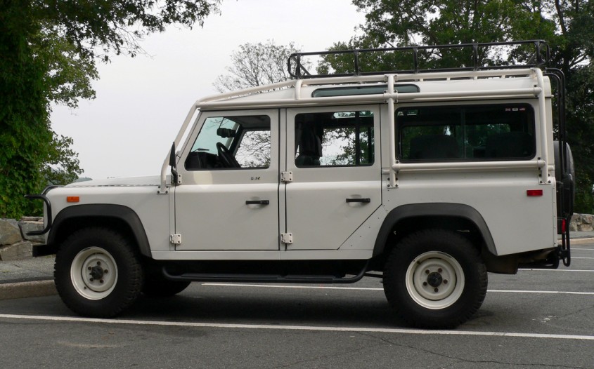 download Land Rover Defender 90 110 130 workshop manual