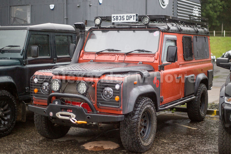 download Land Rover Defender Library workshop manual