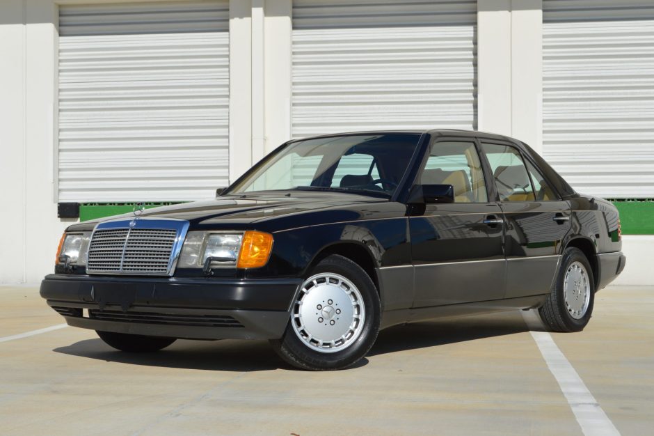 download Mercedes 300E 88 able workshop manual