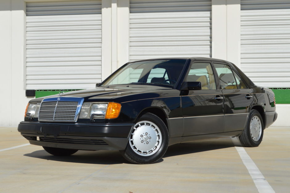 download Mercedes 300E 88 workshop manual