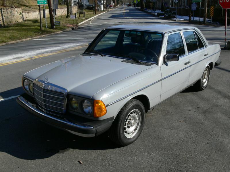 download Mercedes 300SD 83 workshop manual