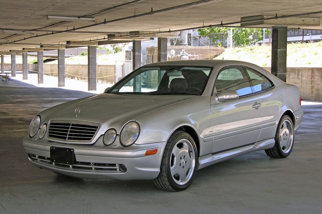 download Mercedes Benz CLK55 AMG workshop manual