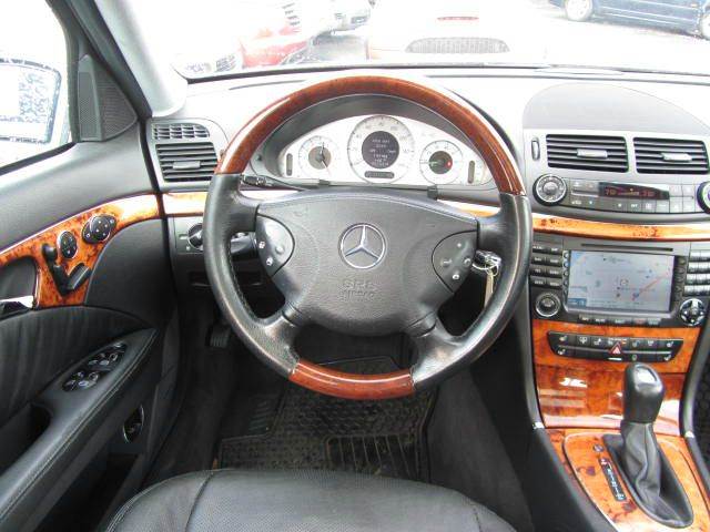 download Mercedes Benz E Class E500 4matic workshop manual