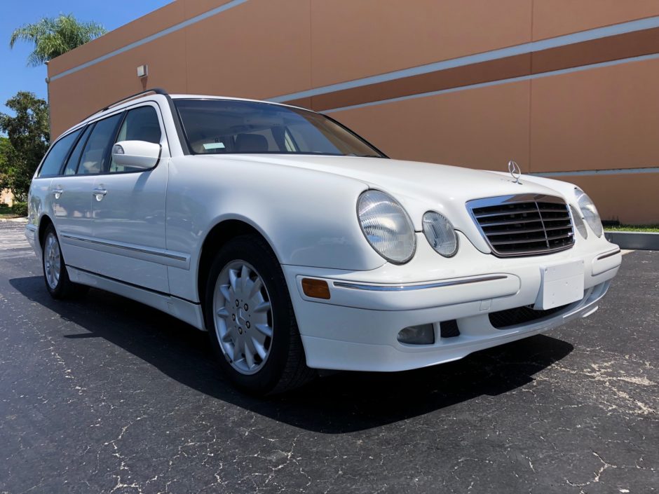 download Mercedes Benz E320 workshop manual