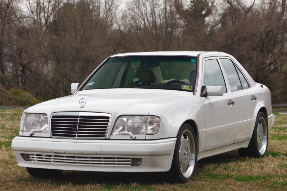 download Mercedes Benz E500 workshop manual